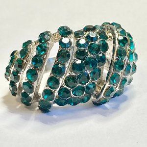 Vintage Emerald Green Crystal Boho Dome Cocktail Ring Size 9 Silver Tone Plated